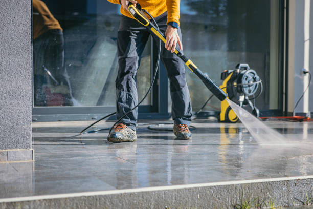 Why Choose Our Certified Pressure Washing Experts for Your Project Needs in Avondale, LA?